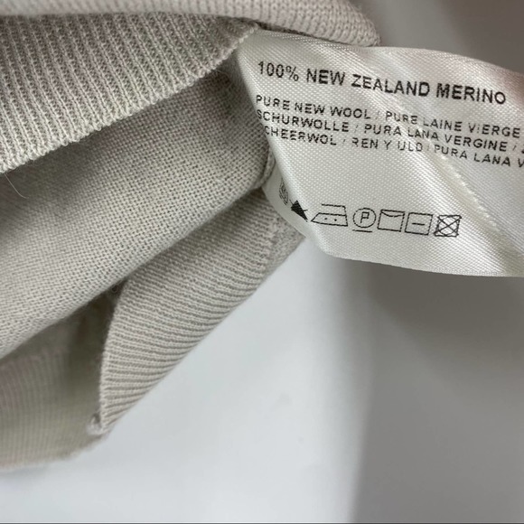 John Smedley Buttercup Striped Button Cardigan - Picture 4 of 5